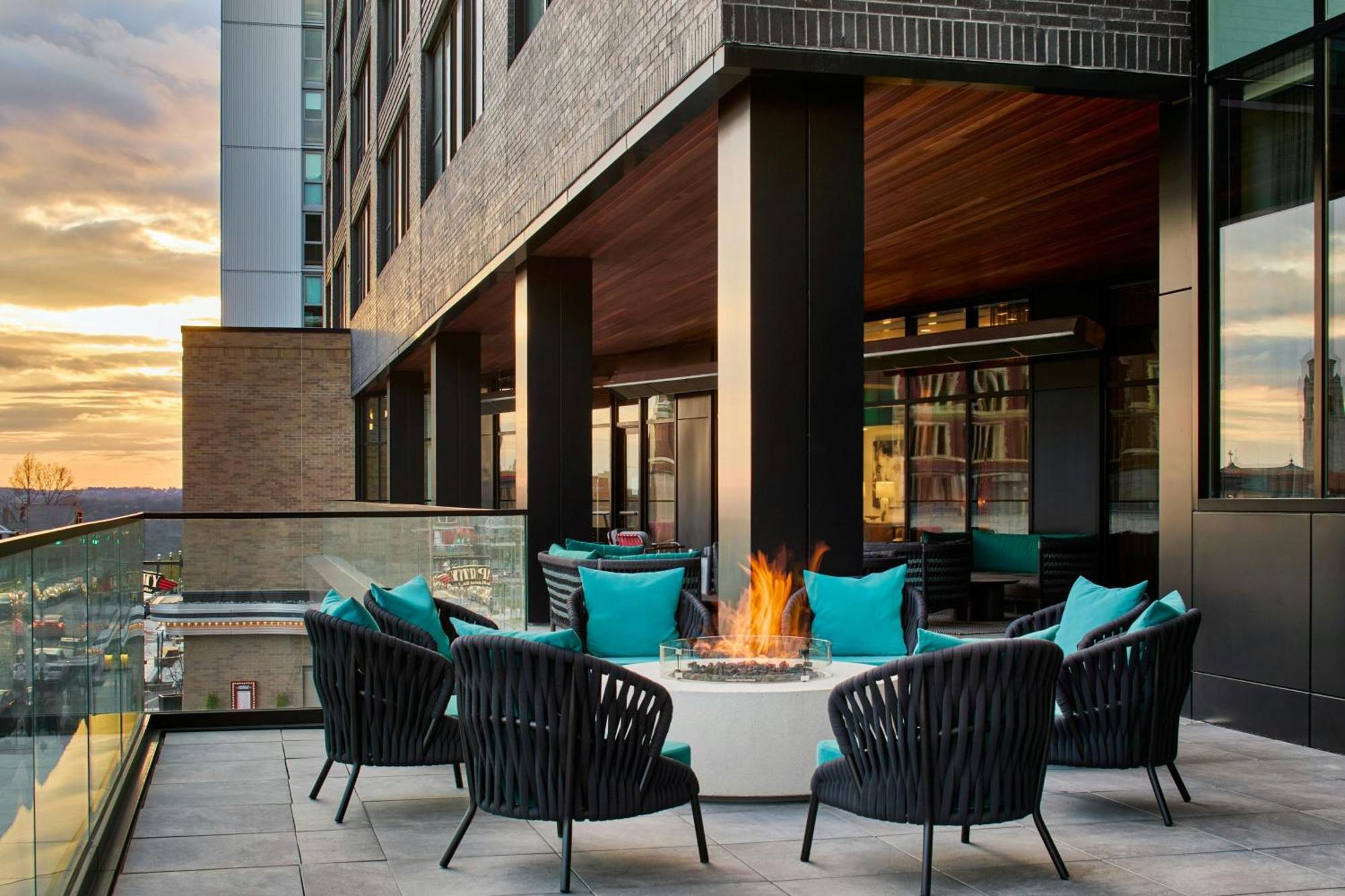 Hotel Celare, Cincinnati Midtown, A Tribute Portfolio Hotel Extérieur photo